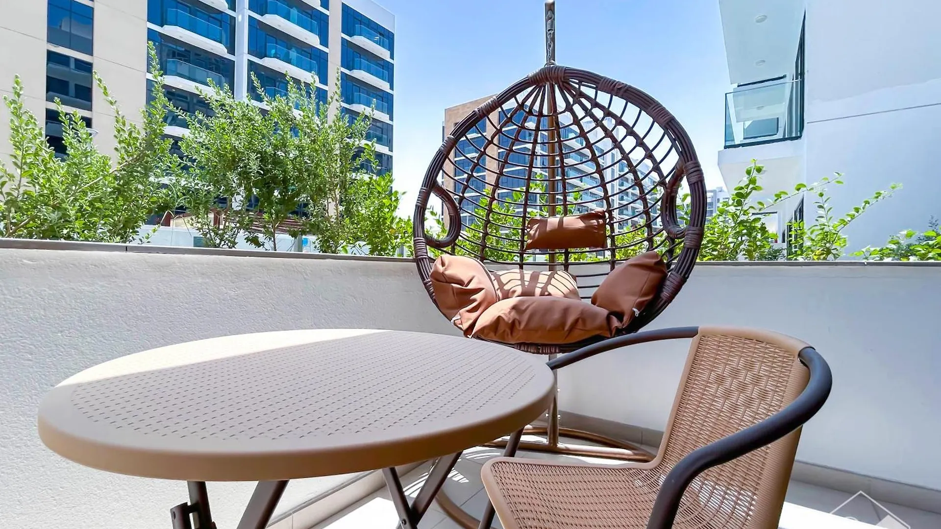 Apartment Charming Studio With Balcony In Azizi Riviera Dubai