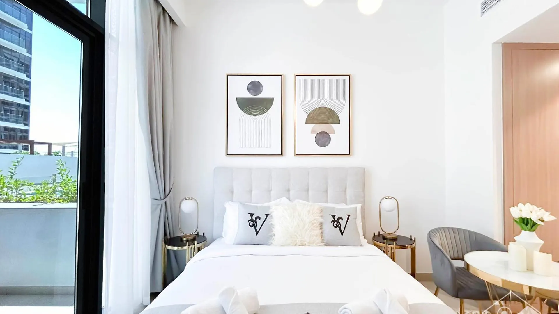 Charming Studio With Balcony In Azizi Riviera Dubai 0*,